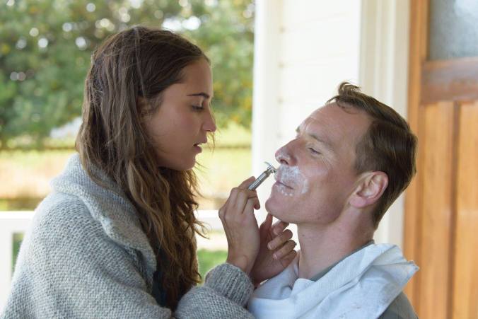 the-light-between-oceans-alicia-vikander-and-michael-fassbender
